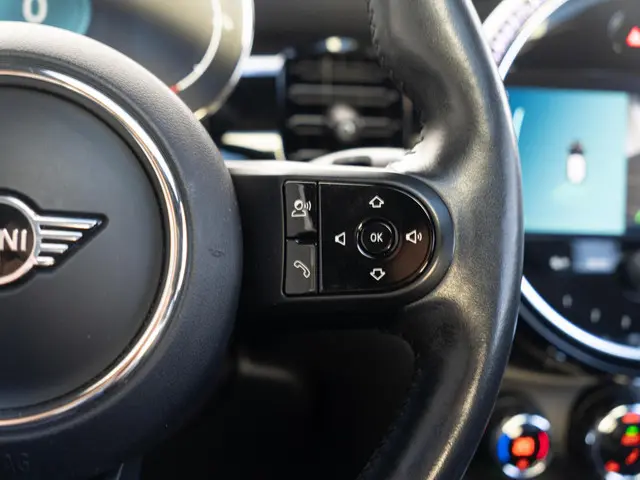 MINI 3-Deurs Cooper 2022 Benzine 21