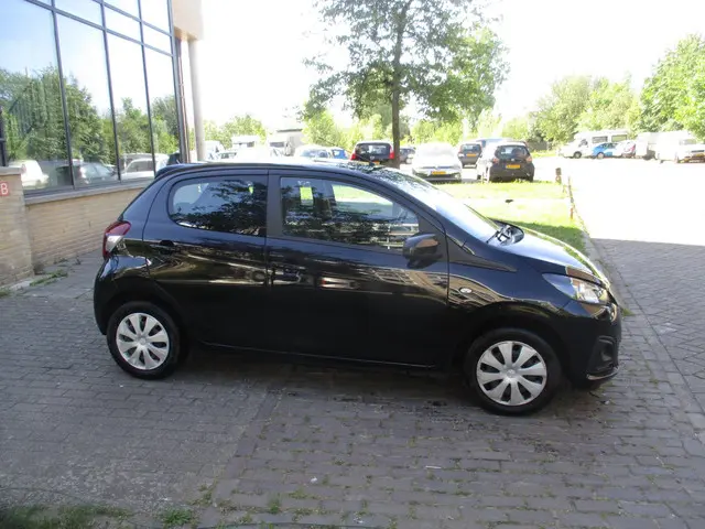 Peugeot 108 1.0 e-VTi Active 2016 Benzine 3