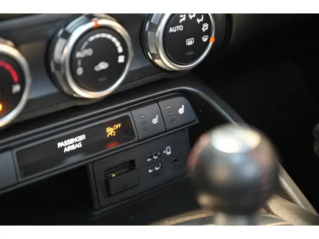 Mazda MX-5 SkyActiv-G 160 6MT TS+ 2016 Benzine 35