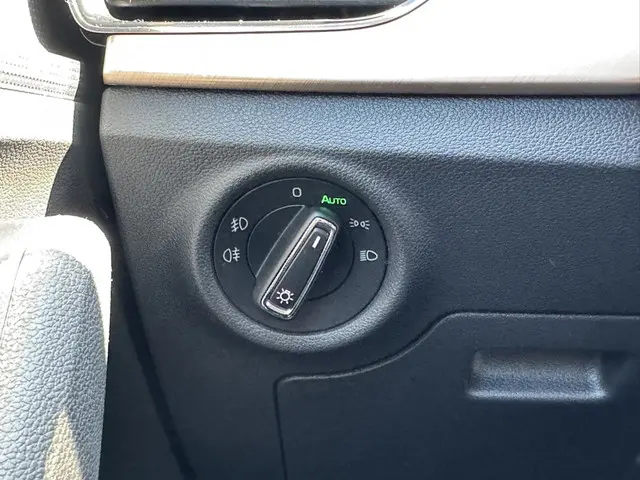 Škoda Kamiq 1.0 TSI DSG Style Black Pack 2023 Benzine 25