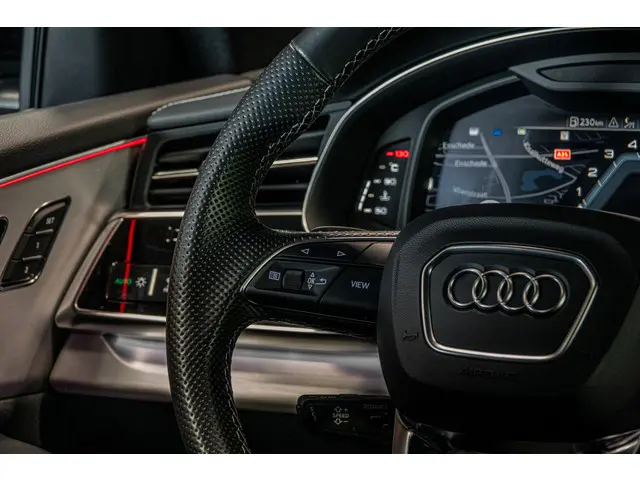 Audi SQ8 4.0 TFSI Quattro 2021 Benzine 34