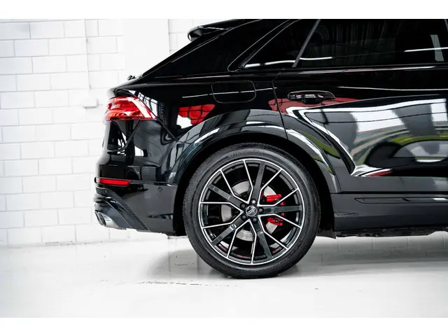 Audi SQ8 4.0 TFSI SQ8 quattro 2021 Benzine 12