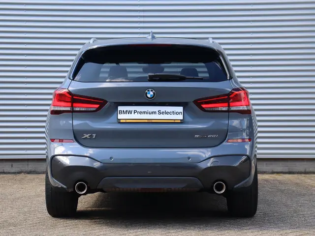 BMW X1 sDrive20i 2020 Benzine 4