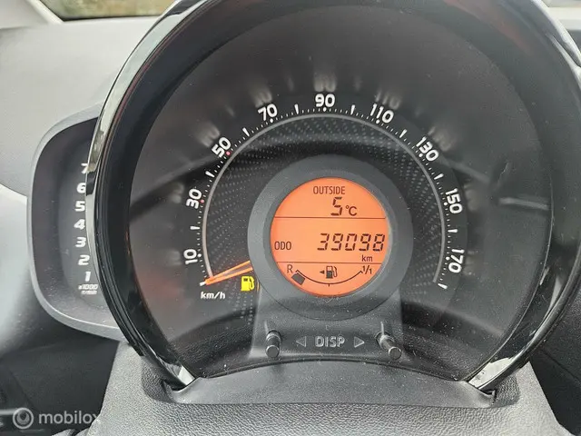 Toyota Aygo 1.0 VVT-i x-play camera 2019 Benzine 14