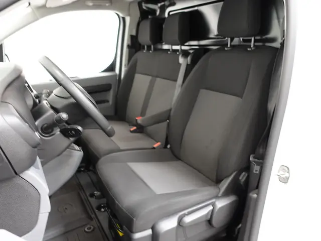 Opel Vivaro 2