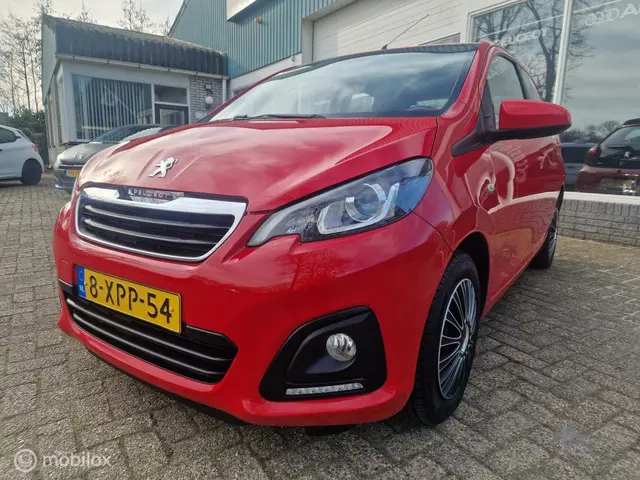 Peugeot 108 1.0 VTi Active Automaat ! 2014 Benzine 8