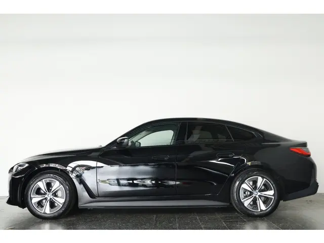 BMW i4 eDrive40 84 kWh 2022 Elektrisch 34