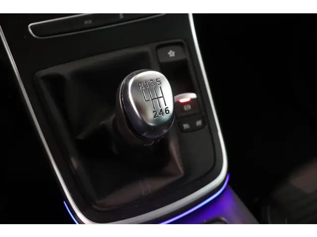 Renault Scénic 1.2 TCe Intens 2017 Benzine 24