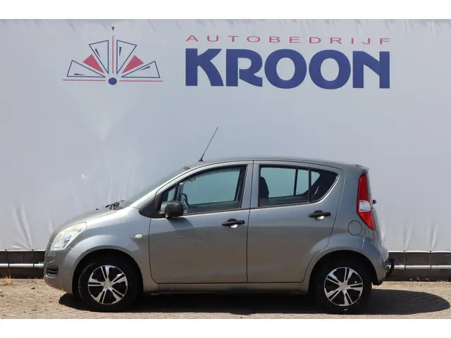 Suzuki Splash 1.0 VVT Base, Trekhaak. 2012 Benzine 2
