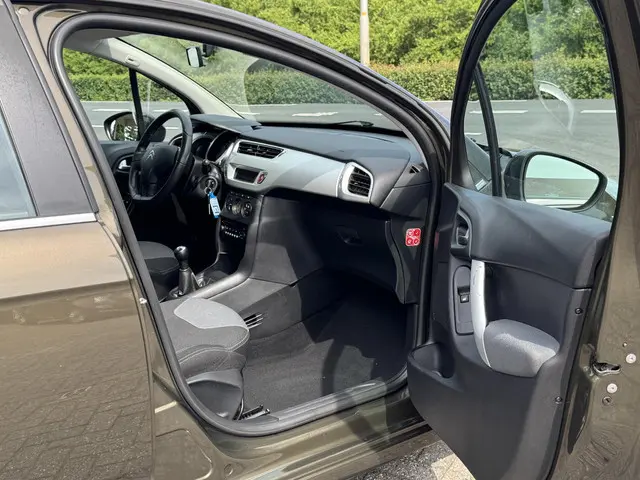 Citroën C3 1.2 VTi Coll. Light 2012 Benzine 15