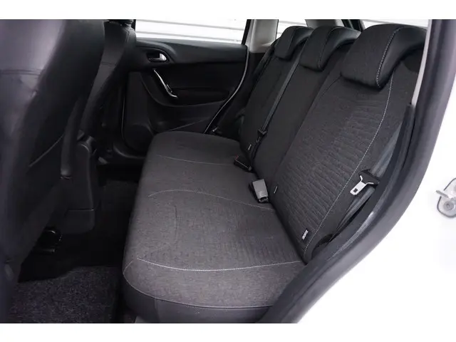 Citroën C3 1.0 PureTech Collection 2016 Benzine 11