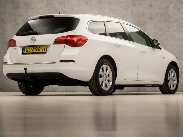 Opel Astra Sports Tourer 1.4 Turbo Blitz 2015 Benzine 5