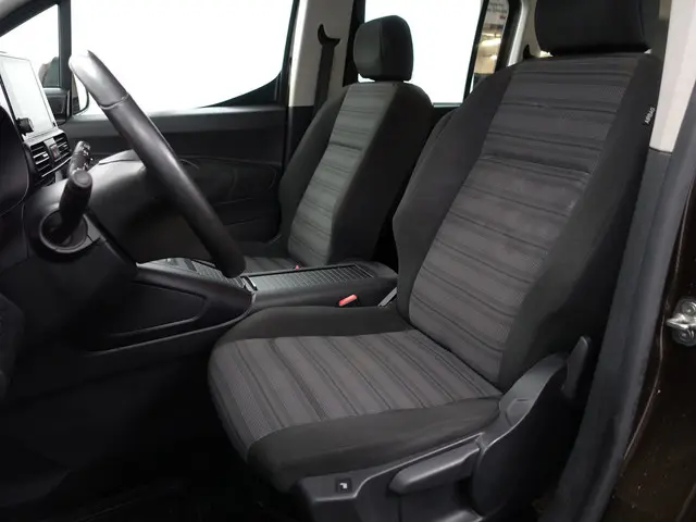 Opel Combo Tour 1.2 Turbo L2H1 Edition- 2021 Benzine 16