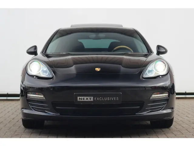 Porsche Panamera 4.8 S 2012 Benzine 4