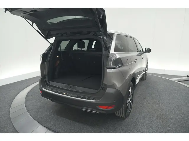 Peugeot 5008 PureTech 130 GT 2024 Benzine 61