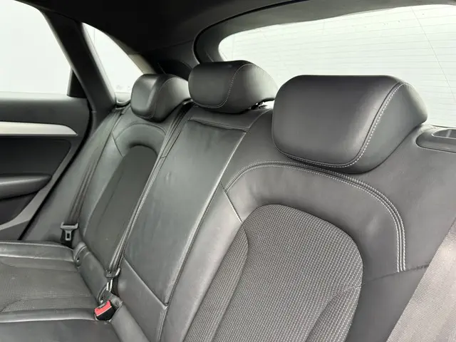 Audi Q3 2.0 TFSI quattro Pro Line S 2013 Benzine 52