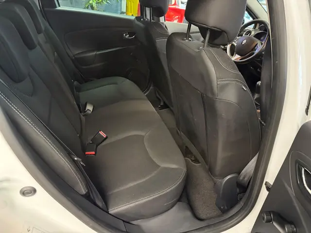 Renault Clio Estate 0.9 TCe Night&Day 2015 Benzine 11