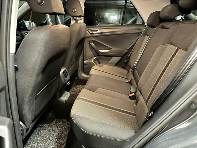 Volkswagen T-Roc 1.5 TSI Style grijs 2020 Benzine 10