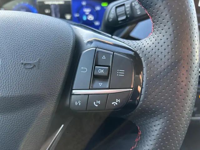 Ford Kuga 2.5 PHEV ST-Line X 2022 Hybride Benzine 22