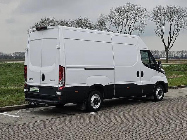 Iveco Daily 35S14 2023 Diesel 3