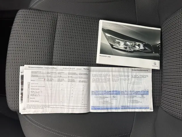 Peugeot 508 1.6 e-THP Première 2015 Benzine 28