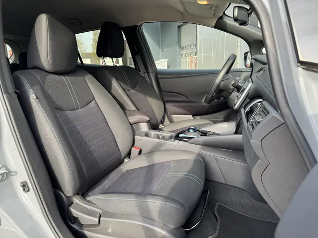 Nissan Leaf N-Connecta 40 kWh 2022 Elektrisch 11