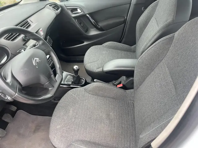 Citroën C3 1.0 PureTech Collection 2015 Benzine 8