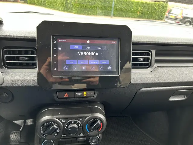 Suzuki Ignis 1.2 Smart Hybrid Comfort 2023 Benzine 18