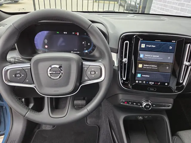 Volvo XC40 B4 197 pk Plus Dark Aut 2025 Benzine 10