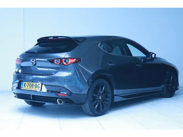 Mazda 3 2