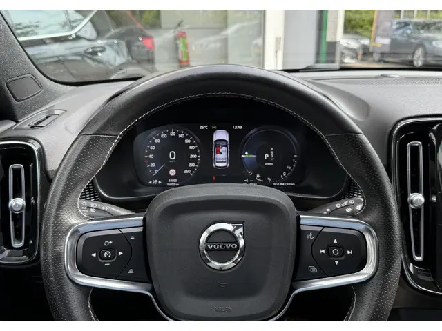 Volvo XC40 1.5 T5 Recharge R-Design 2021 Hybride Benzine 8