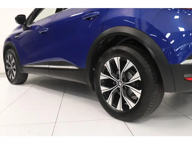 Renault Captur 1.0 TCe 90 techno 2023 Benzine 16