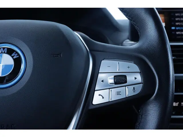 BMW iX3 Executive 80 kWh 2021 Elektrisch 18