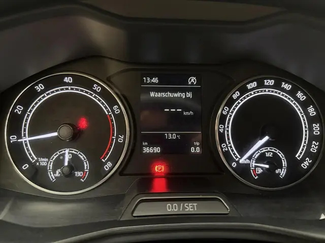 Škoda Kamiq 1.0 TSI Ambition 2023 Benzine 19