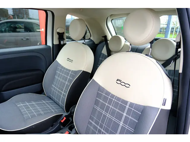 Fiat 500 1.2 Lounge Pano|Navi|DAB|LMV 2016 Benzine 24