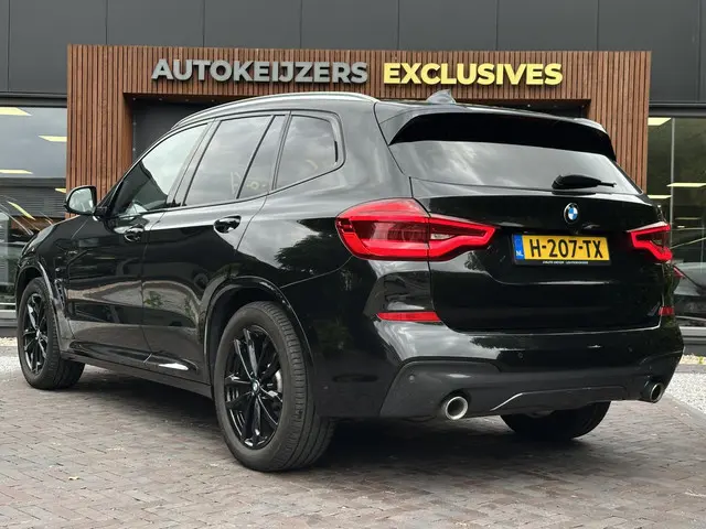 BMW X3 xDrive30i High Executive 2019 Benzine 7