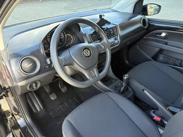 Volkswagen up! 1.0 BMT move up! 2016 Benzine 5