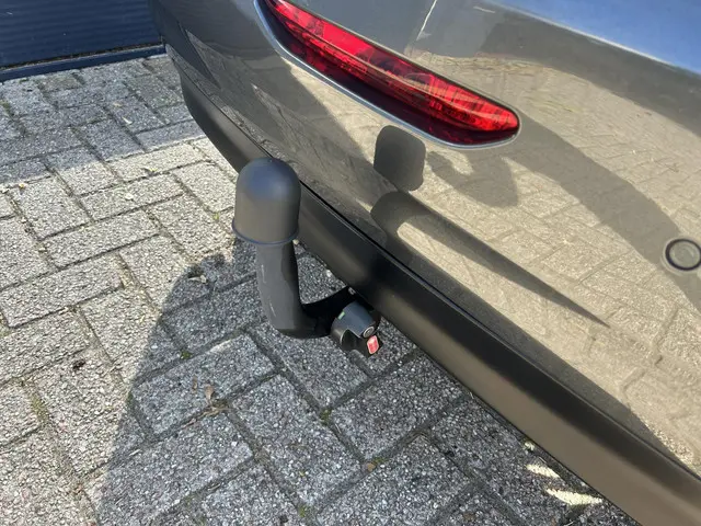 Peugeot 208 1.2 82 PK Allure 2016 Benzine 27