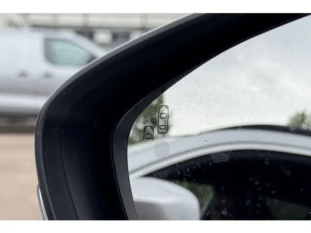 Citroën C3 Aircross 1.2 PureTech S&S Shine 2019 Benzine 18