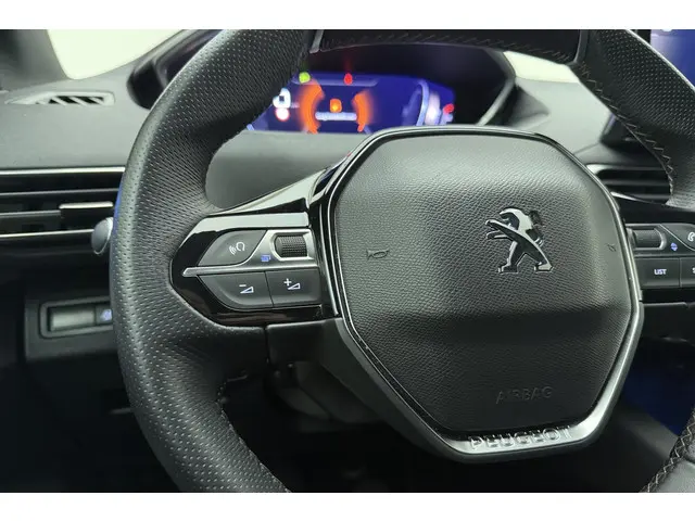 Peugeot 3008 1.2T 130pk GT 2024 Benzine 18