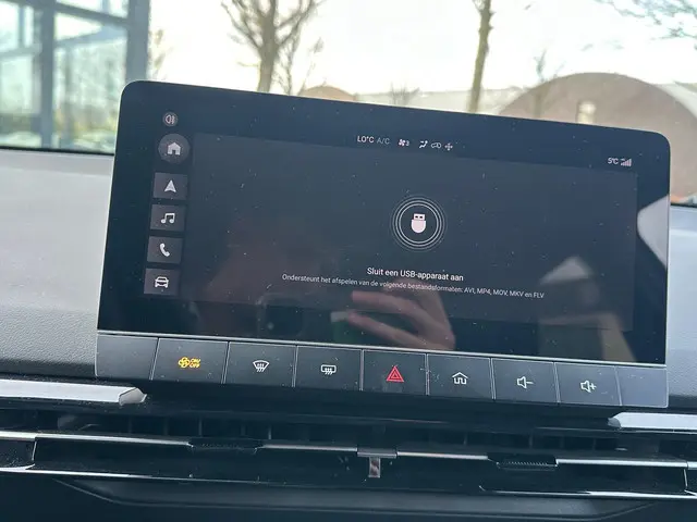 MG MG4 Electric Luxury 64 kWh 2024 Elektrisch 28