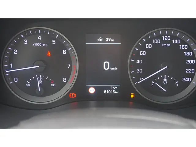 Hyundai Tucson 1.6 GDI Premium 2019 Benzine 27