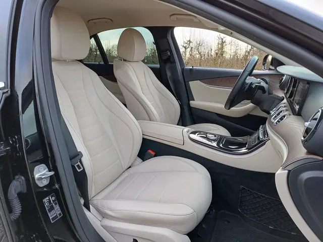 Mercedes-Benz E-Klasse 200 Prestige 2016 Benzine 36