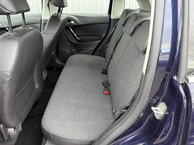 Citroën C3 1.2 PureTech Selection 2016 Benzine 5