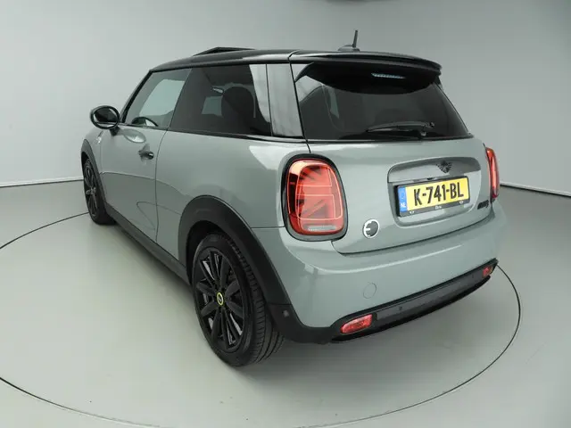 MINI Electric 3-deurs SE 2020 Elektrisch 31