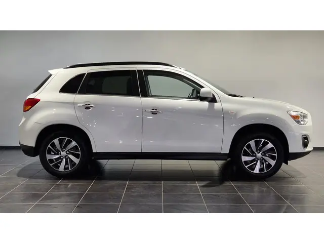 Mitsubishi ASX 1.6 Cleartec Invite+ 2015 Benzine 5