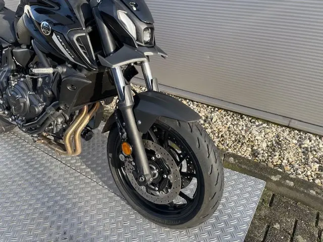 Yamaha MT 07 ABS 2021 Benzine 6