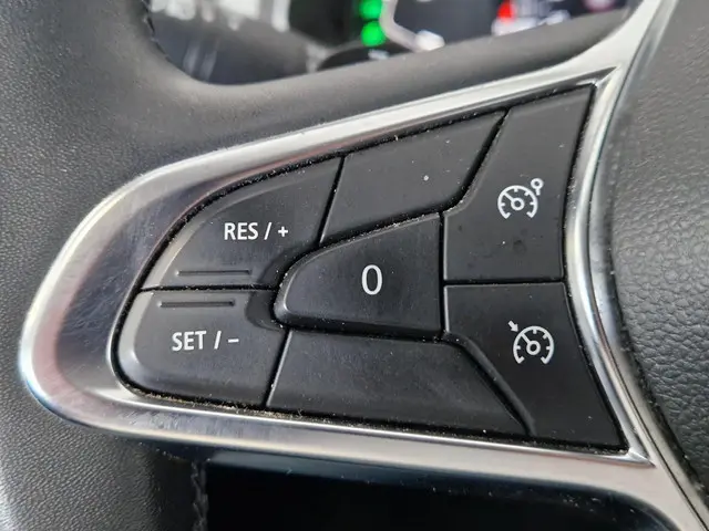 Renault Captur 1.3 TCe 140 Intens 2021 Benzine 21