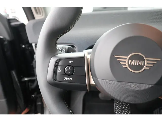 MINI 3-Deurs Cooper E 2025 Elektrisch 10