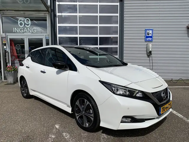 Nissan Leaf 2